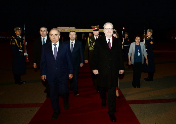 President of Latvia arrives in Azerbaijan on official visit