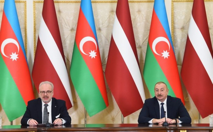    Latviya Azərbaycanla Ermənistan arasında sülh prosesində beynəlxalq hüquqa əsaslanan həllin tərəfdarıdır     
