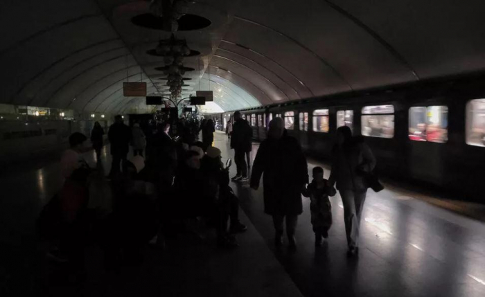 Metroda təlim məşq oyunu keçirilir