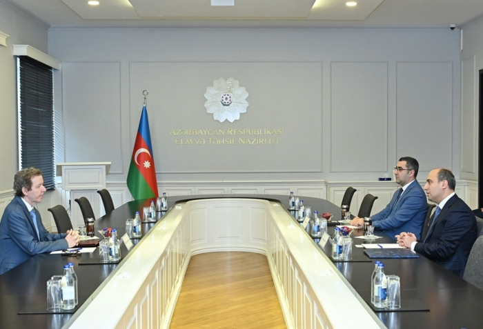   Azerbaijan, Algeria discuss prospects for educational cooperation  