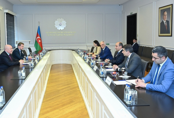 Azerbaijan, Russia discuss educational cooperation