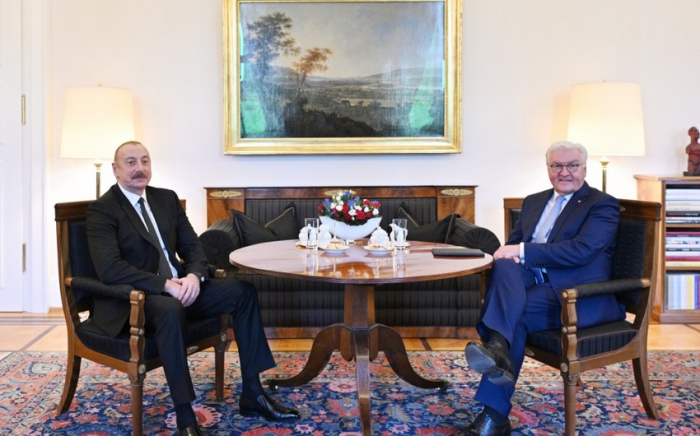  Arranca la reunión uno a uno de los presidentes de Azerbaiyán y Alemania -  FOTOS  