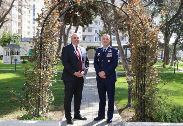   Brigadegeneral des US-Europakommandos kommt in Aserbaidschan an  