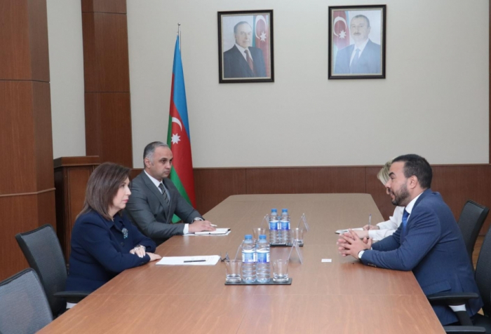 Azərbaycanla Venesuela arasında əməkdaşlıq məsələləri müzakirə edilib
Azərbaycanla Venesuela arasında əməkdaşlıq məsələləri müzakirə edilib