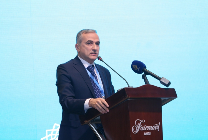 Fərid Şəfiyev: "Biz tarix boyu müsəlmanların təcrid olunmasını görürük" Fərid Şəfiyev: "Biz tarix boyu müsəlmanların təcrid olunmasını görürük"
