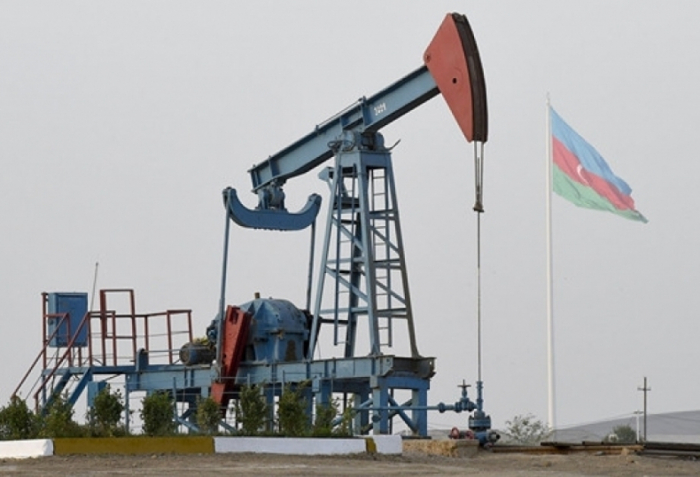 Azerbaijani oil price decreases