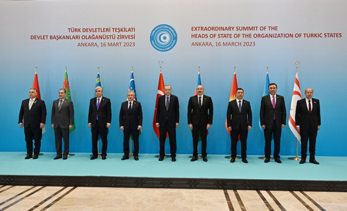   Dövlət başçılarının birgə naharı olub   