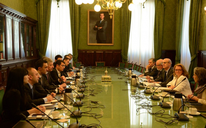   España podría establecer una embajada en Azerbaiyán  