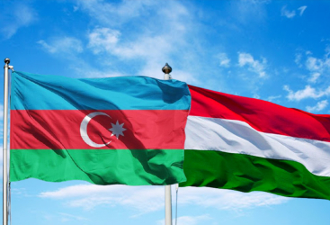 Se intercambiaron opiniones sobre la celebración del Foro de Negocios entre Azerbaiyán y Hungría