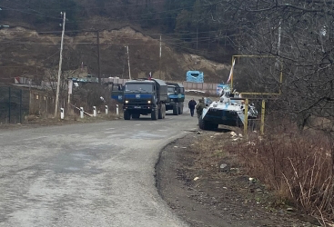 Lachin-Khankendi road: Russian peacekeepers