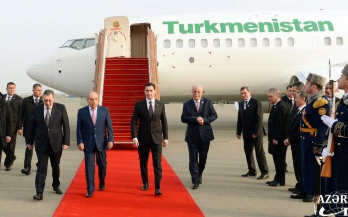    Türkmənistan Prezidenti Azərbaycana gəlib     
