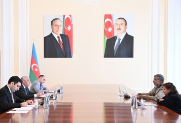   Primer Ministro de Azerbaiyán se reúne con laureado con el Premio Nobel de la Paz  