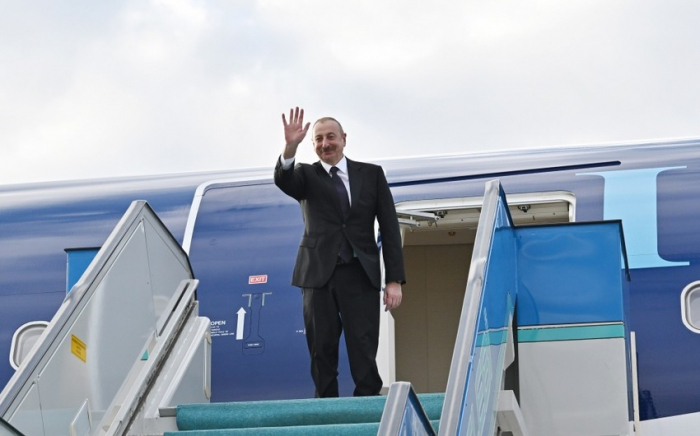  Finaliza la visita de Ilham Aliyev a Türkiye 