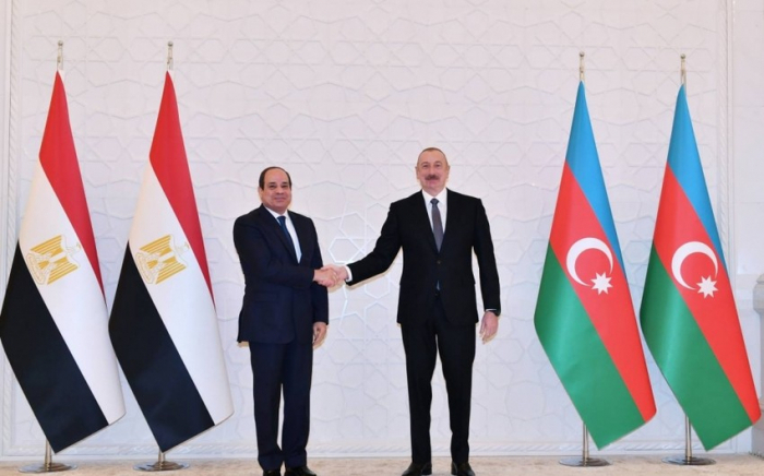  Abdel Fattah al-Sissi donne un coup de fil au président Ilham Aliyev 