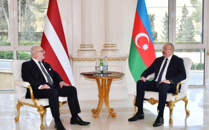     Präsident:   „Während der aserbaidschanischen Präsidentschaft wurden die Beziehungen zwischen der Bewegung der Blockfreien und der EU aufgenommen“  