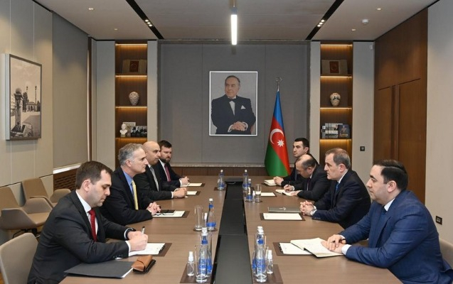 Bayramov Lui Bono ilə Naxçıvana maneəsiz keçidin təmin edilməsini müzakirə etdi Bayramov Lui Bono ilə Naxçıvana maneəsiz keçidin təmin edilməsini müzakirə etdi