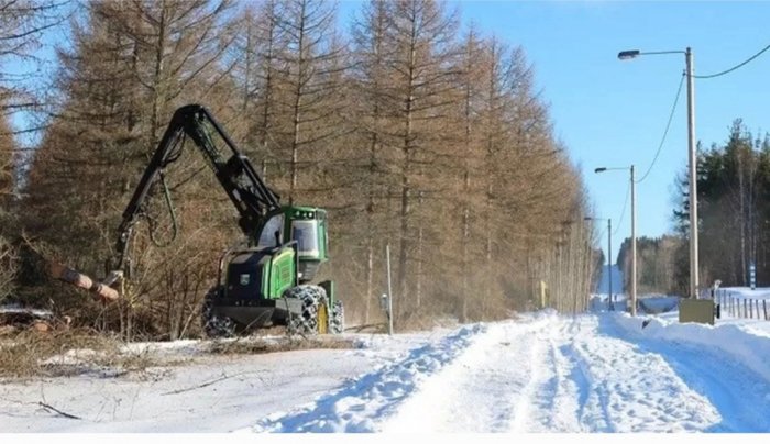    Finlandiya Rusiya ilə sərhədində divar hörür   