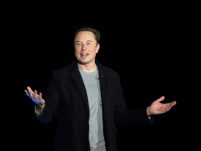 Selon Elon Musk, Twitter vaut 20 milliards de dollars, moins de la moitié de son prix d