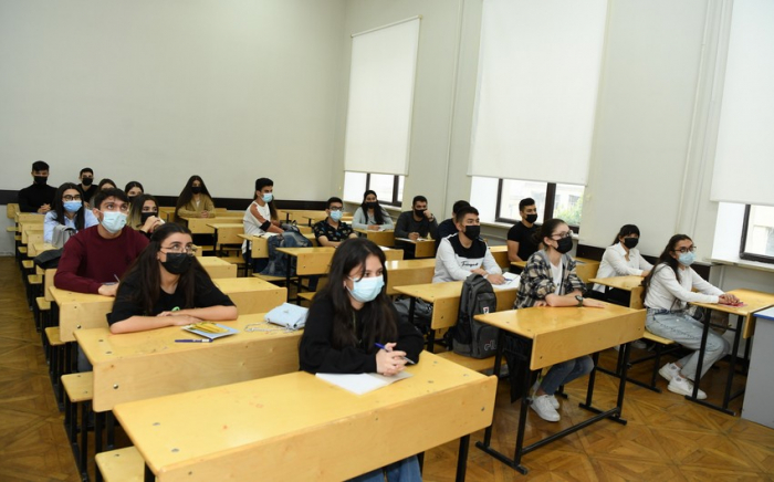    Universitetlərdə  pulsuz yerlərin sayı artırıla bilər    