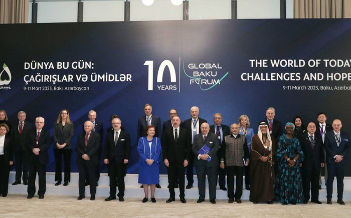      X Qlobal Bakı Forumu başlayıb  -    VİDEO    