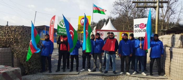   Peaceful protest of Azerbaijani eco-activists continues on Lachin-Khankendi road   