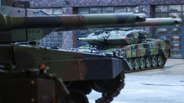    Almaniya 18 "Leopard 2" tankını Ukraynaya göndərdi    