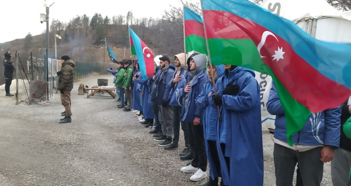 Peaceful protest of Azerbaijani eco-activists continues on Lachin-Khankendi road 