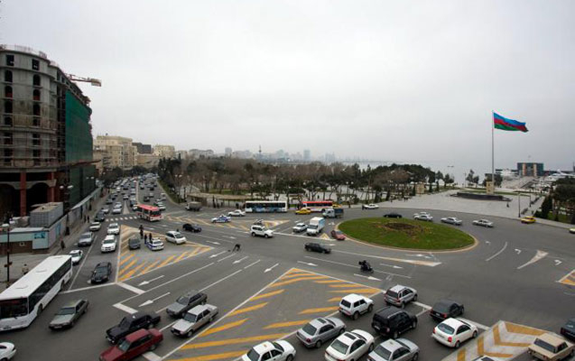    Azneft dairəsində asfalt örtüyü dəyişdirilir,    yol bağlı olacaq        
