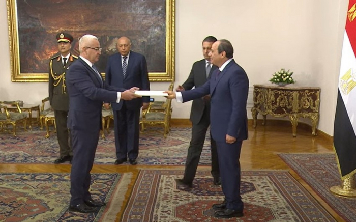   Botschafter von Aserbaidschan überreichte dem ägyptischen Präsidenten sein Beglaubigungsschreiben  