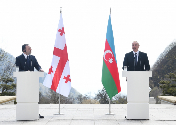  Präsident Aliyev und georgischer Premierminister geben Presseerklärungen ab 