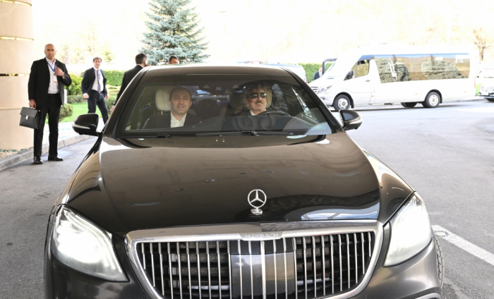  Präsident von Aserbaidschan und Premierminister von Georgien besichtigten die Stadt Gabala