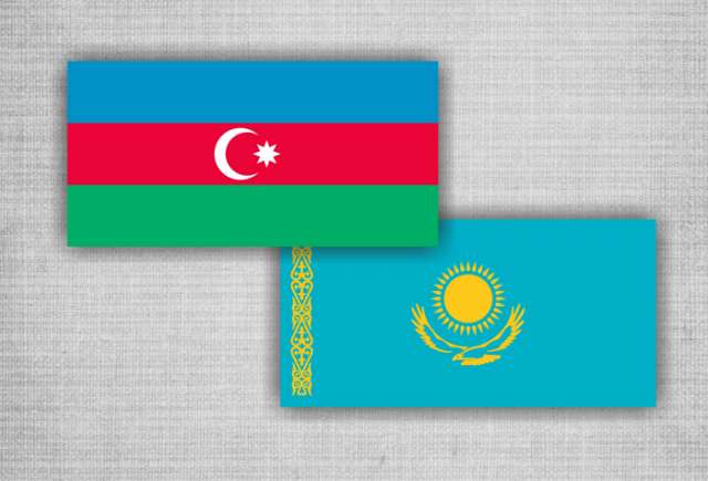   Aserbaidschan und Kasachstan unterzeichnen Dokumente  
