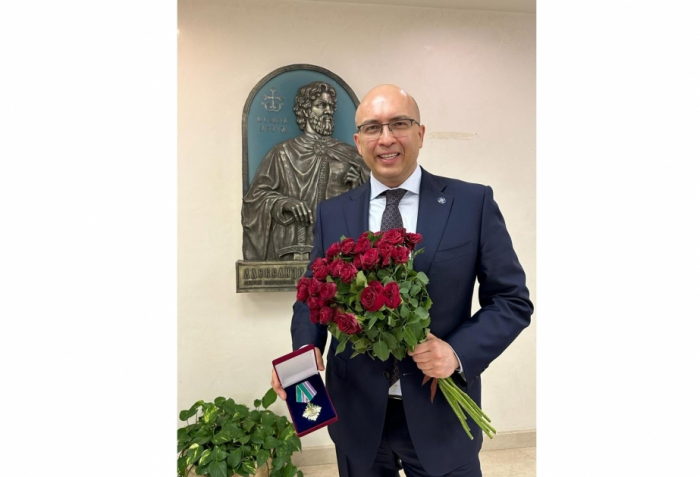 Ruslan Əliyev Rusiya XİN-in döş nişanı ilə təltif edilib