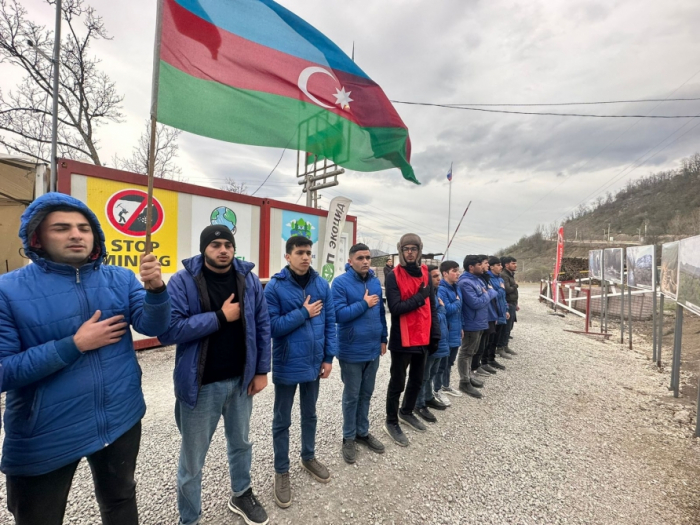   Friedliche Proteste aserbaidschanischer Öko-Aktivisten auf der Latschin-Chankendi-Straße gehen weiter  