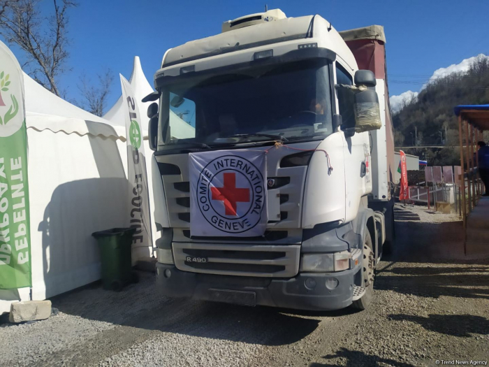   IKRK-Konvoi passiert die Latschin-Chankendi-Straße in Aserbaidschan ungehindert  