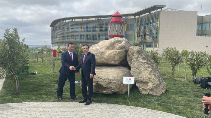 Monument to twinning of Baku Port, Chinese Port of Qingdao presented