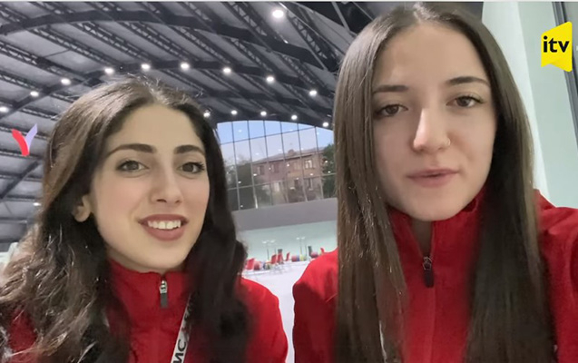  Türkische Athleten bedankten sich bei Ilham Aliyev und seiner Frau