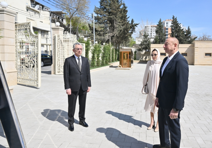   Präsident Ilham Aliyev, First Lady, nehmen an der Eröffnung der Dschuma-Moschee teil  