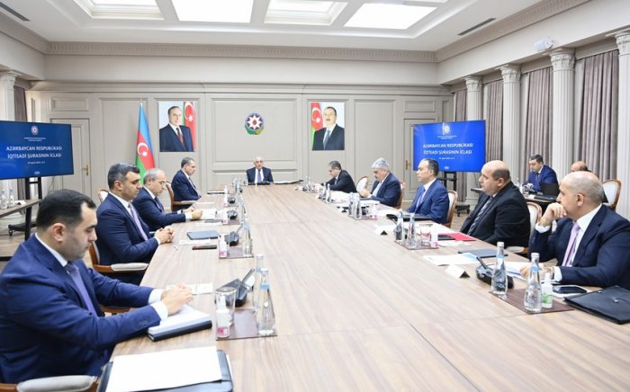    İqtisadi Şuranın iclası keçirilib, dövlət büdcəsinə yenidən baxılması üçün tapşırıqlar verilib     

