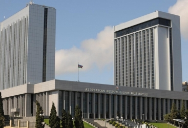 Parlamento azerbaiyano responde al presidente del Parlamento armenio