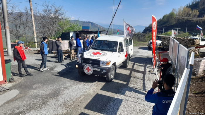   ICRC convoy moves freely along Lachin-Khankendi road  