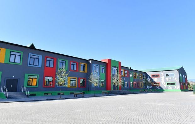 Azerbaijani Ministry of Science & Education talks schools