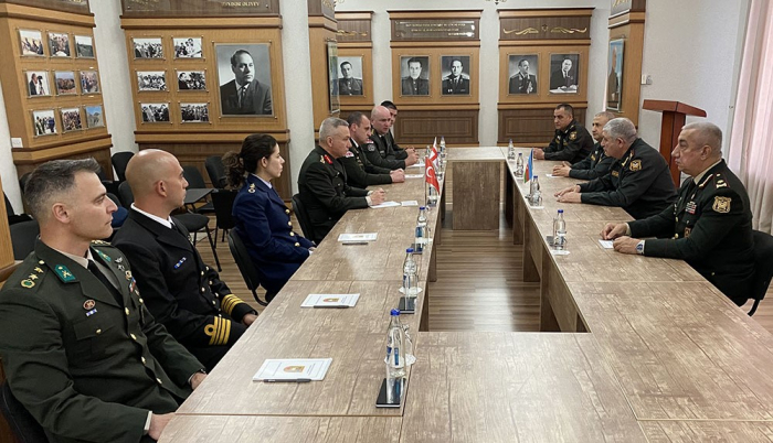  Baku ist Gastgeber des trilateralen Treffens der Leiter der militärischen Bildungseinrichtungen von Aserbaidschan, der Türkei und Georgien 