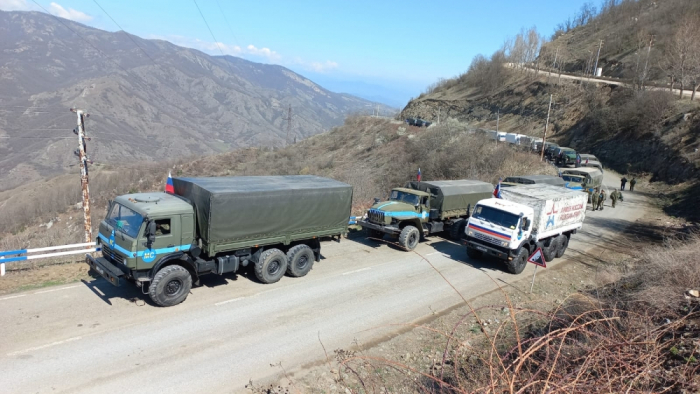   Lachin-Khankendi road: Another convoy of Russian peacekeepers moves unhindered through protest area  