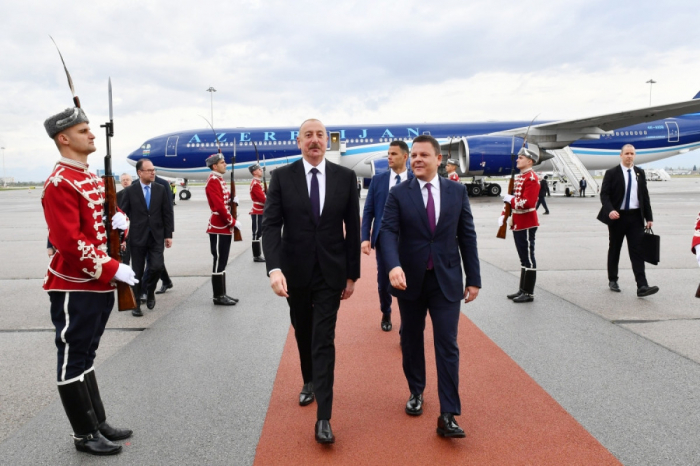 Le président Ilham Aliyev entame une visite de travail en Bulgarie - Photos