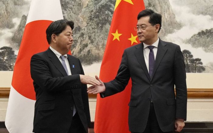  Erstmals seit drei Jahren trafen sich die Außenminister Chinas und Japans 