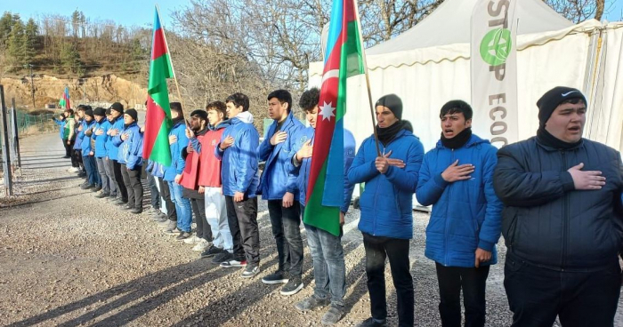  La protesta pacífica de los ecoactivistas azerbaiyanos en la carretera Lachin-Khankendi entra en su 120 día 