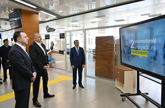   Le président azerbaïdjanais et le Premier ministre géorgien visitent le centre régional du service ASAN à Guébélé  