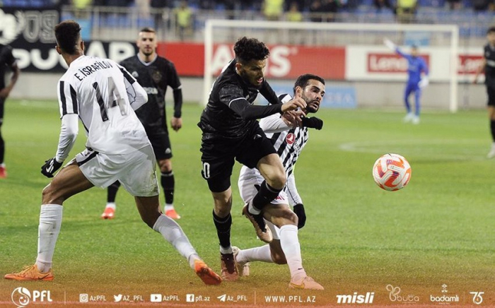 "Neftçi" - "Qarabağ" oyunu təxirə salındı  
