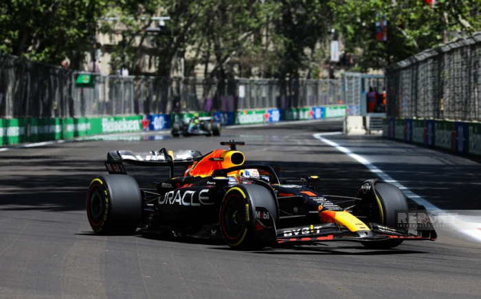   „Formel 1“: „Red Bull“-Pilot hat das erste Sprintrennen in Baku gewonnen  